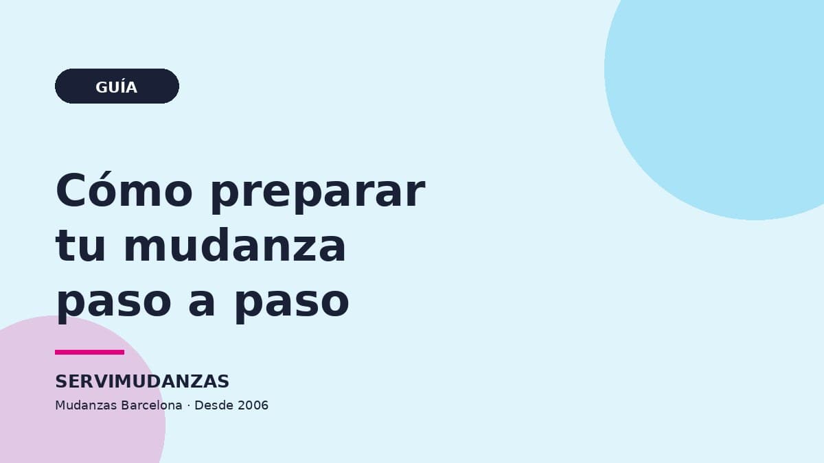 Cajas etiquetadas y material de embalaje preparado para una mudanza